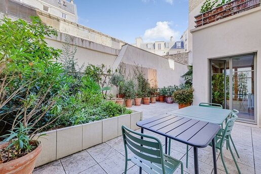 Appartement 5 pièces 180 m² · à Paris 16ème · 180 m² · 1 900 000 €