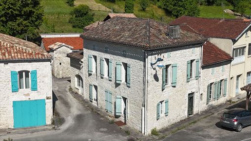 Immeuble 7 pièces 171 m² · à Lauzerte · 171 m² · 139 900 €