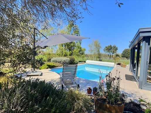 Maison 6 pièces 139 m² · à Saint-Etienne-de-Tulmont · 139 m² · 285 000 €