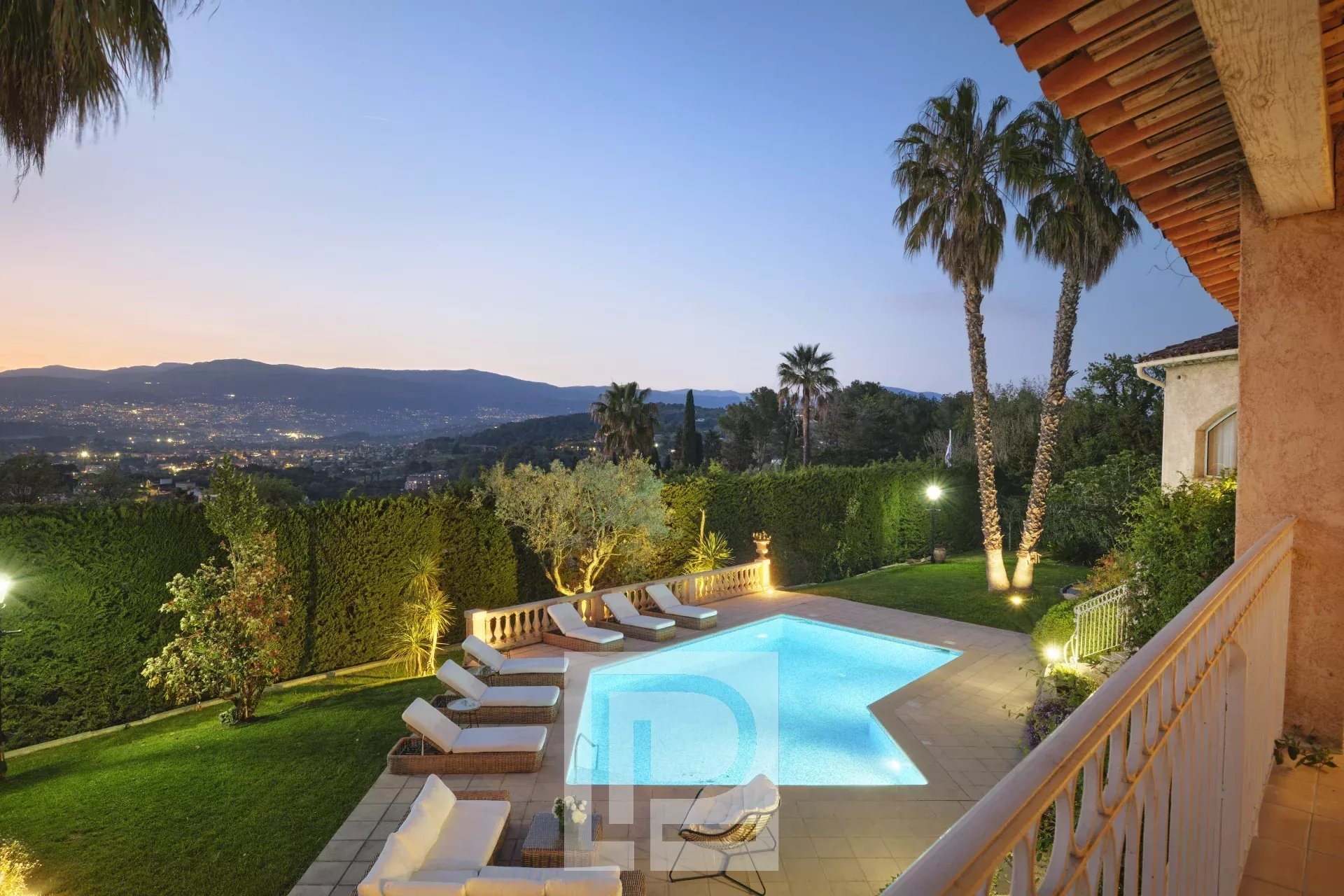 Maison à vendre, 359m², Mougins
