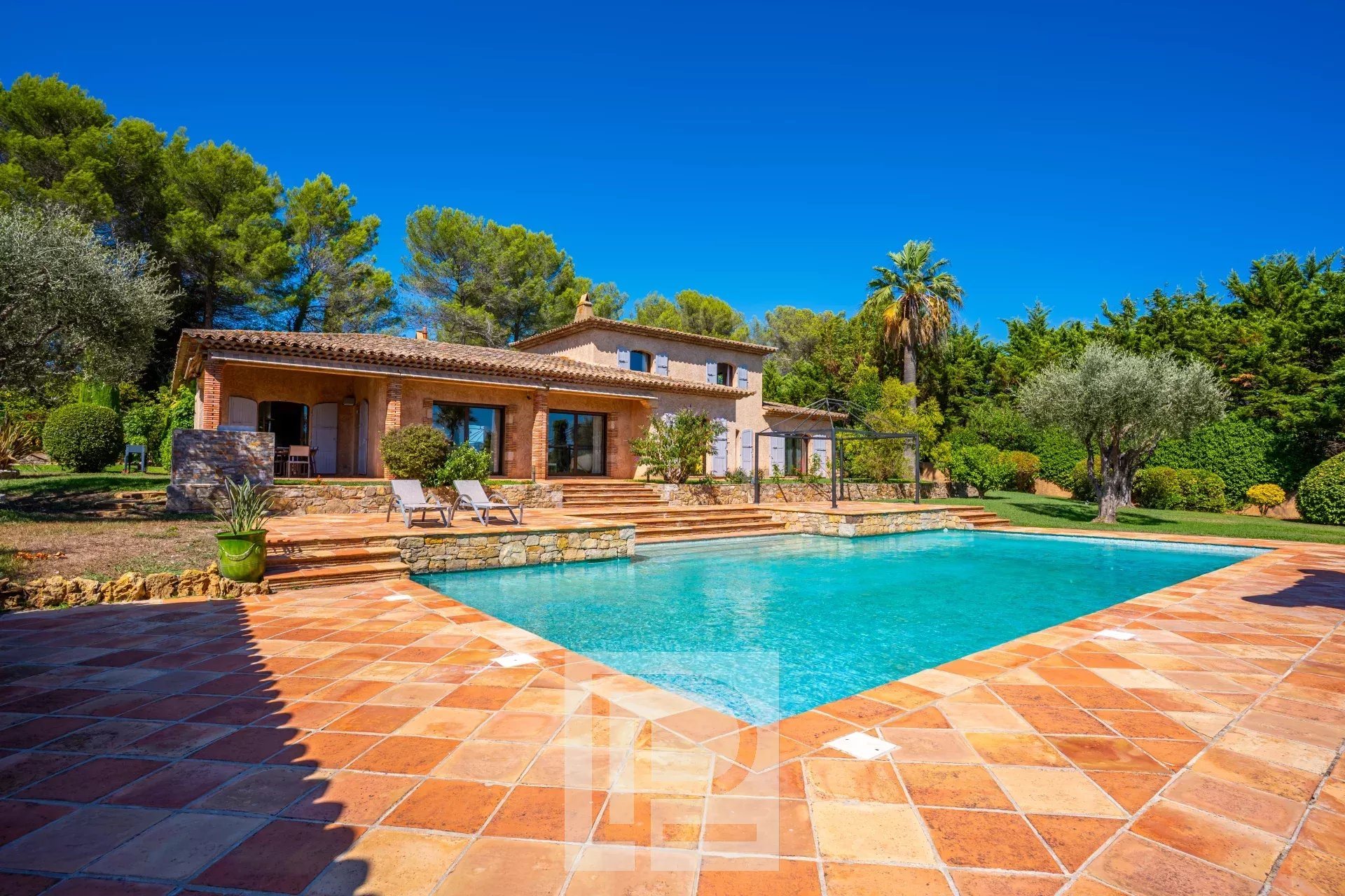 Maison à vendre, 278m², Mouans-Sartoux