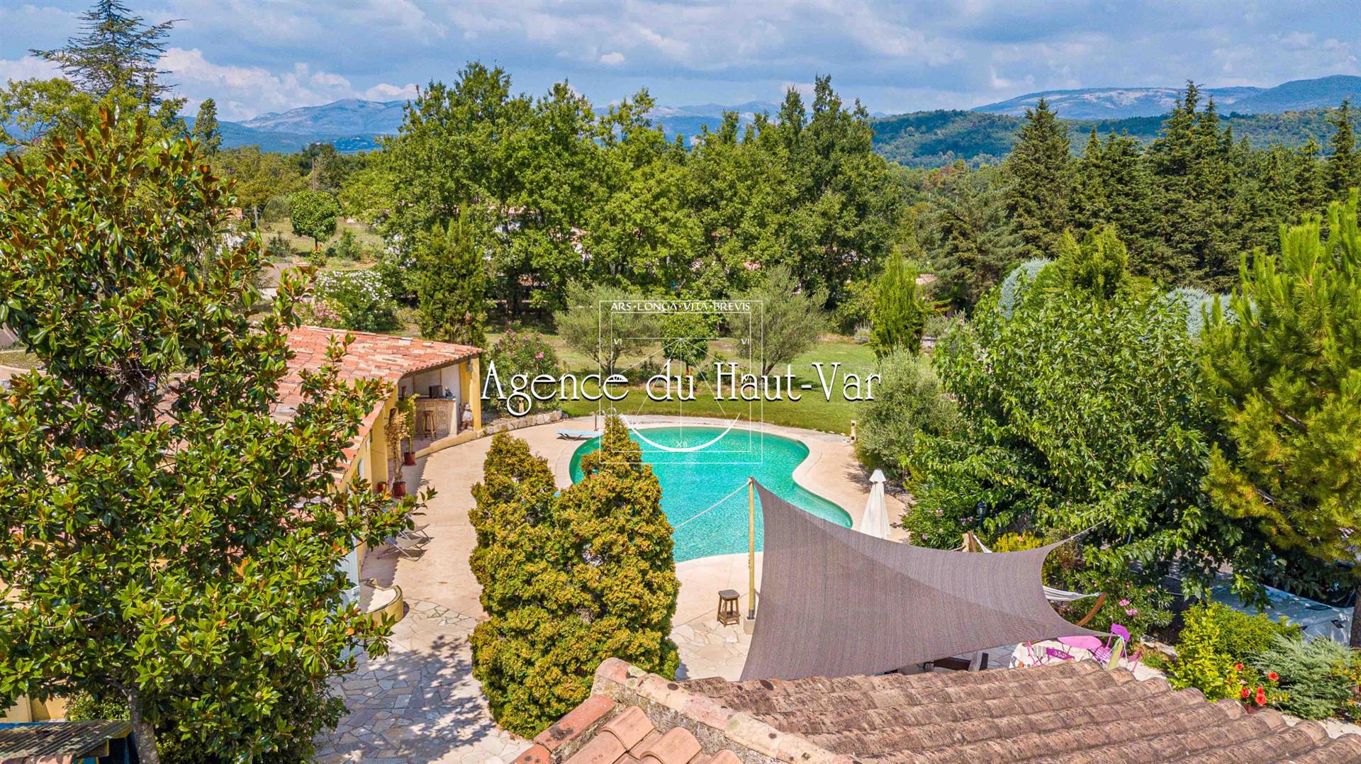 Maison à vendre, 225m², Montauroux