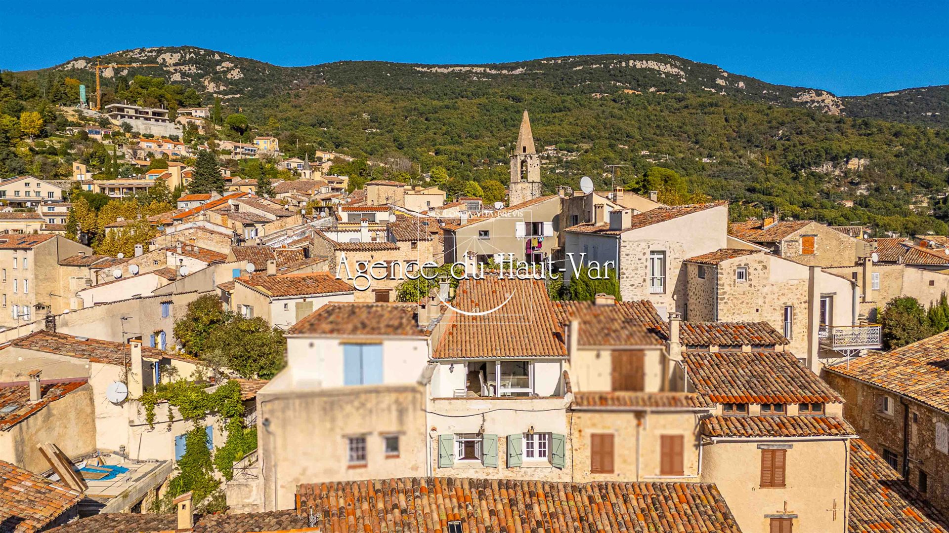Maison à vendre, 161m², Bargemon