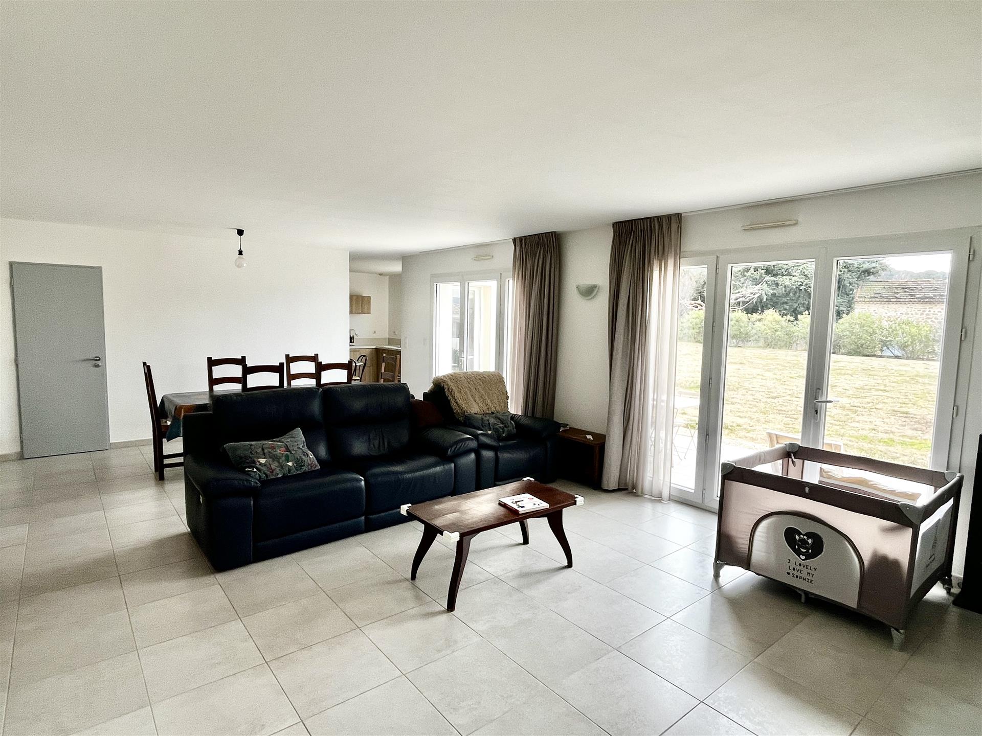Maison à vendre, 165m², Chusclan