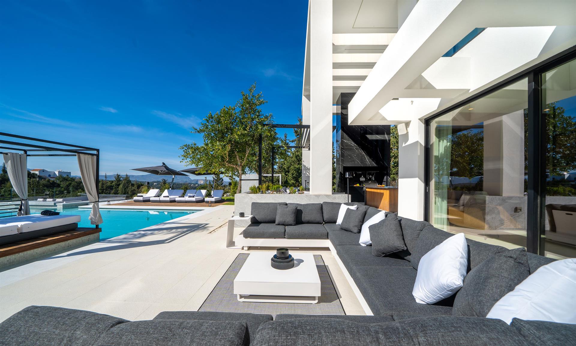Caelia – Luxusvilla 600 qm mit Meerblick in Almyrida