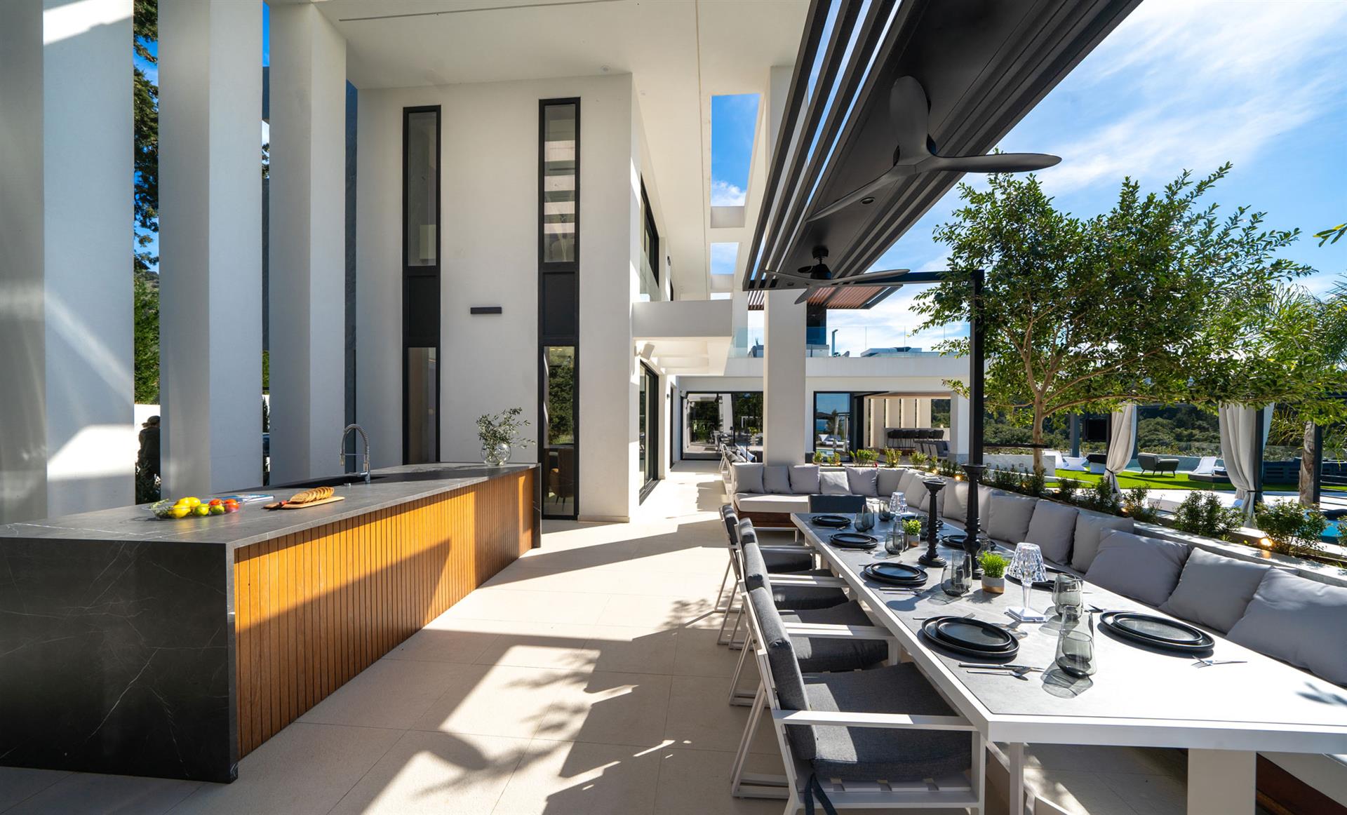 Caelia – Luxusvilla 600 qm mit Meerblick in Almyrida