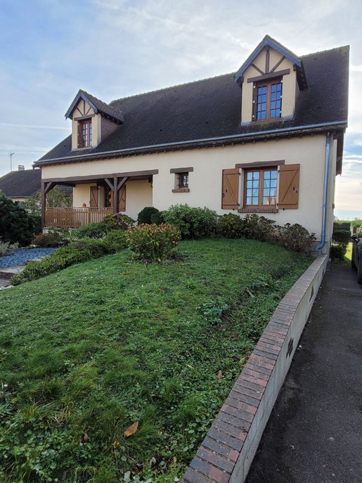 Maison 7 pièces 200 m² · à Lucé · 200 m² · 319 000 €