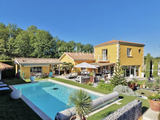 Maison 7 pièces 175 m² · à Duras · 175 m² · 425 000 €
