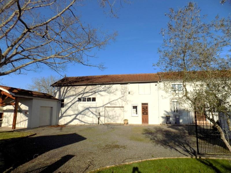 Maison à vendre, 122m², Villecomtal-sur-Arros