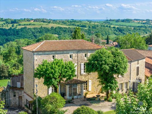 Maison 10 pièces 320 m² · à Prayssas · 320 m² · 599 000 €