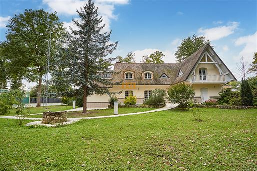 Maison 11 pièces 293 m² · à Pomponne · 293 m² · 1 200 000 €