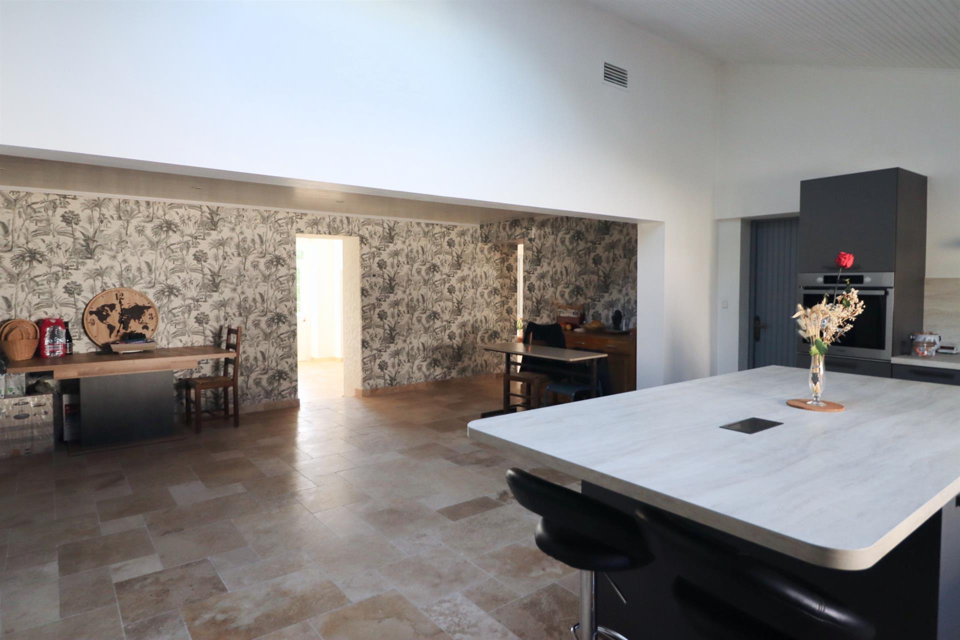 Maison à vendre, 247m², Semoussac