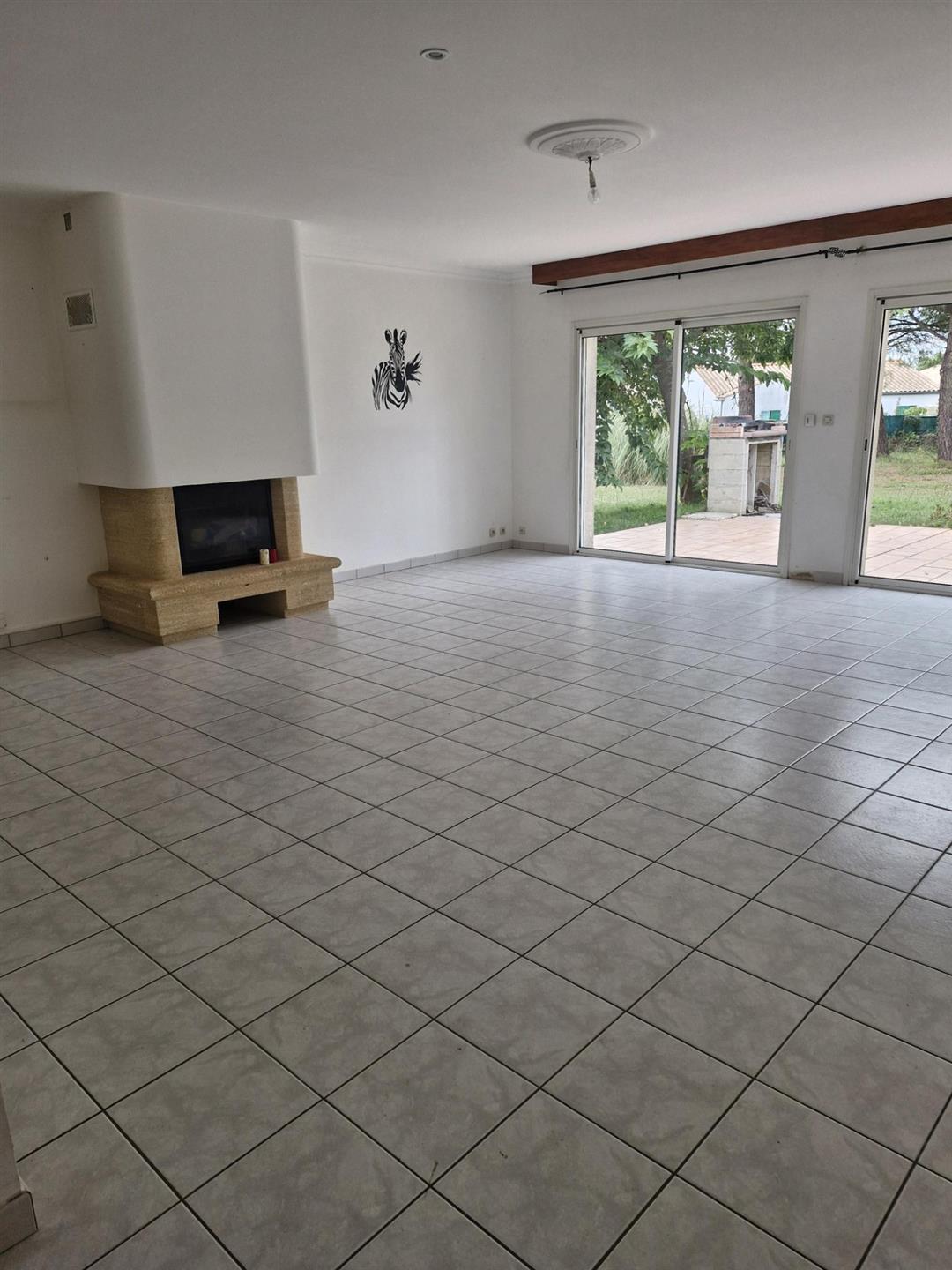 Maison à vendre, 129m², Semussac