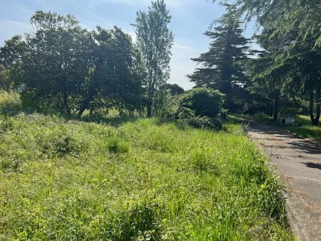 Buildable Land of 614 m² - View 2