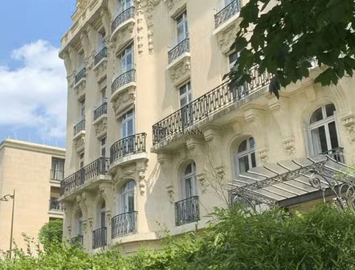 Appartement 8 pièces 290 m² · à Neuilly-sur-Seine · 290 m² · 5 350 000 €