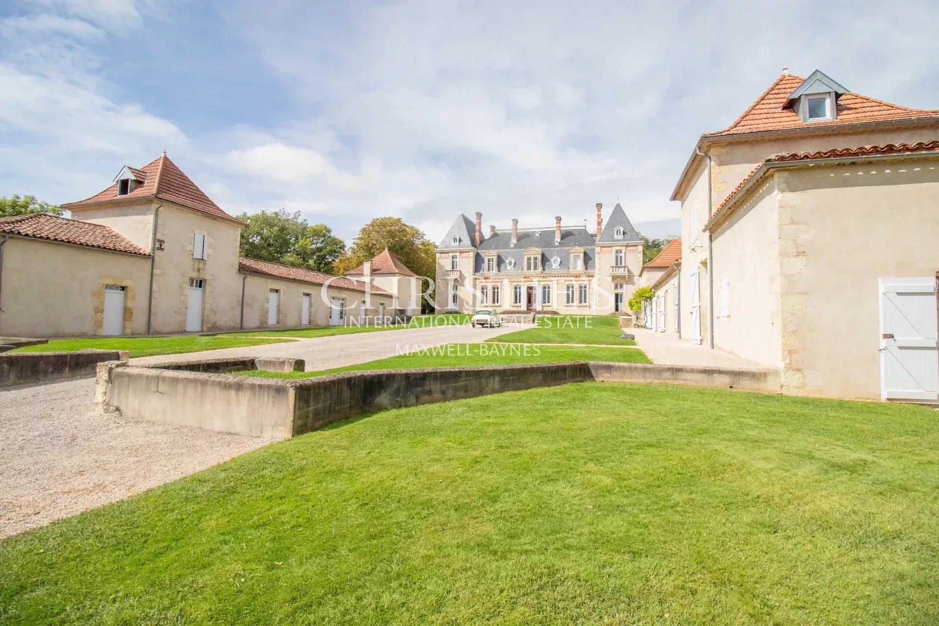 Maison à vendre, 745m², Auch