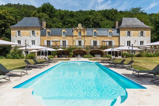 Maison 14 pièces 700 m² · à Sarlat-la-Canéda · 700 m² · 1 850 000 €