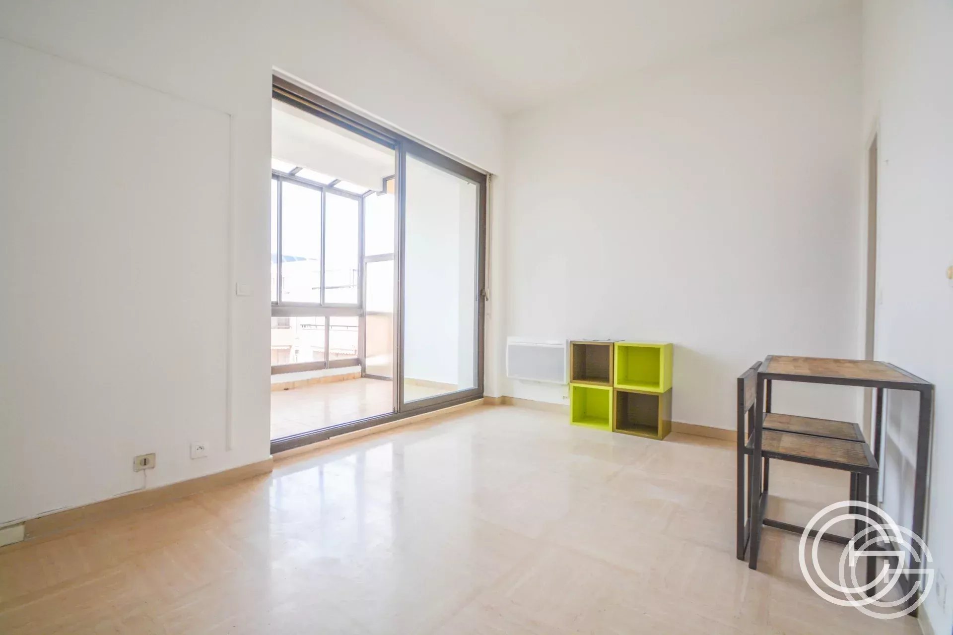 Appartement à louer, 19m², Nice