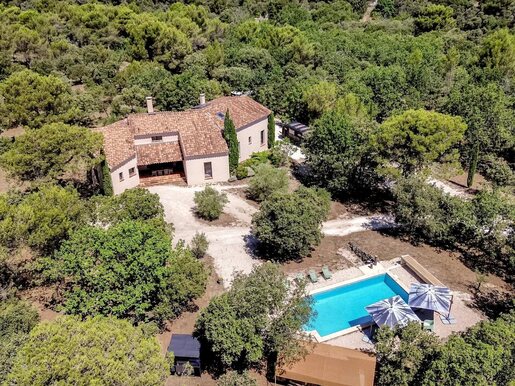 Maison 8 pièces 250 m² · à Venasque · 250 m² · 1 098 000 €