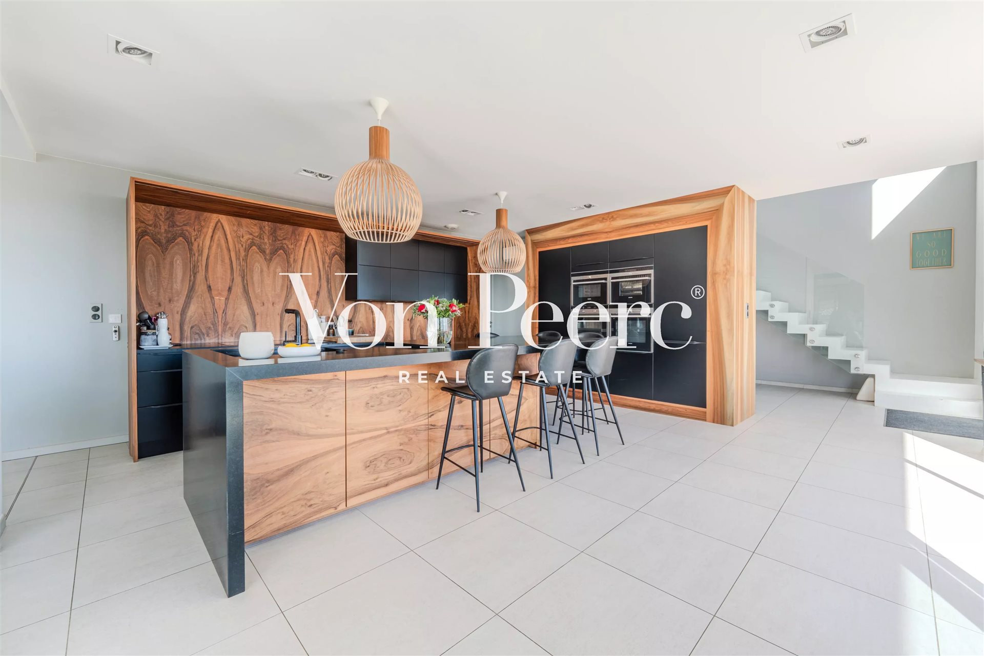 Maison à vendre, 241m², Saint-Laurent-des-Arbres