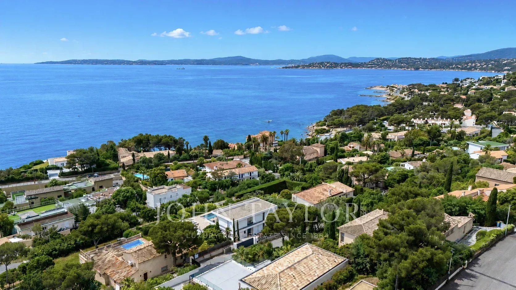 Maison à vendre, 350m², Roquebrune-sur-Argens