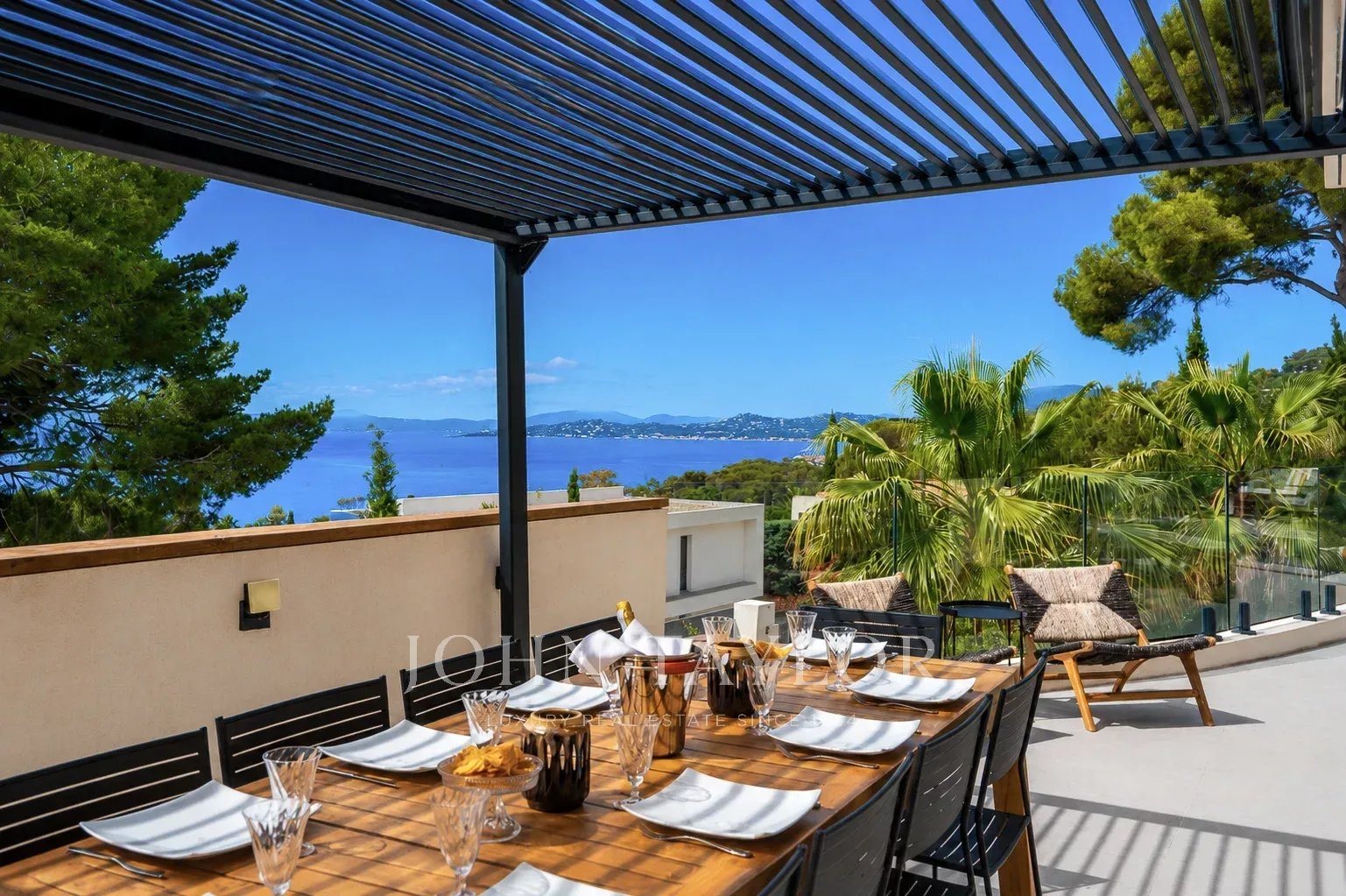 Maison à vendre, 350m², Roquebrune-sur-Argens