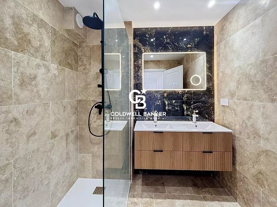 Appartement à vendre, 72m², Fréjus