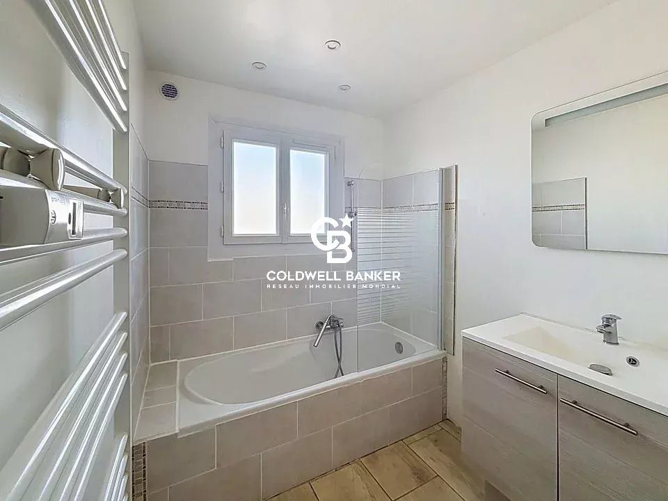 Appartement à vendre, 83m², Fréjus