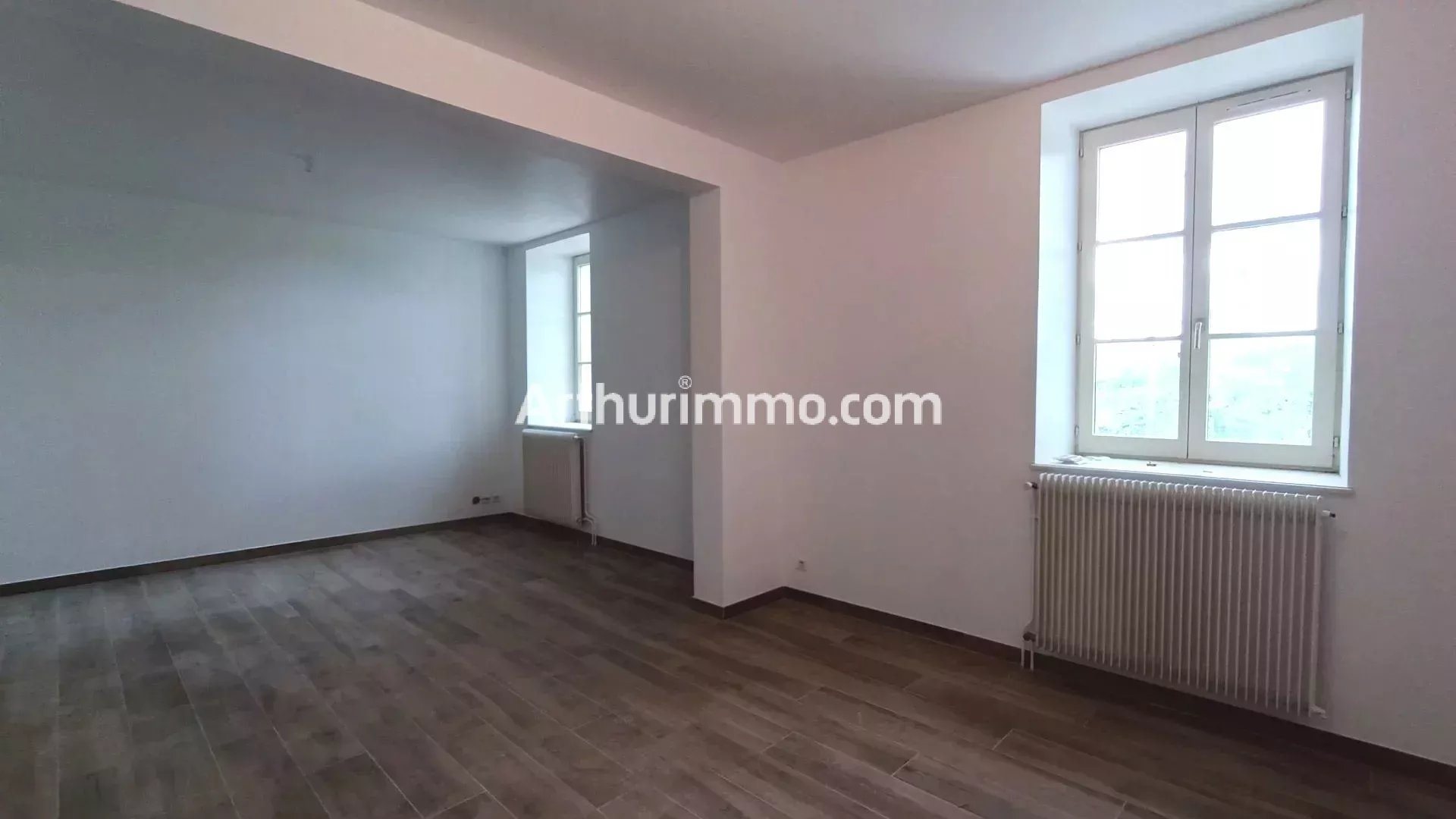 Appartement à louer, 89m², Lons-le-Saunier