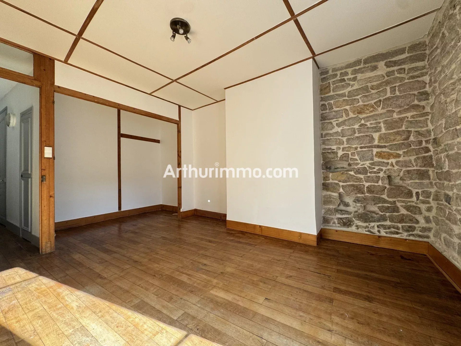 Appartement à louer, 47m², Lons-le-Saunier