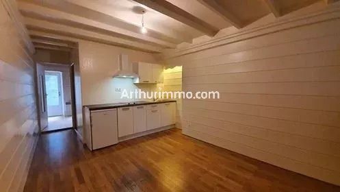 Appartement à louer, 27m², Lons-le-Saunier