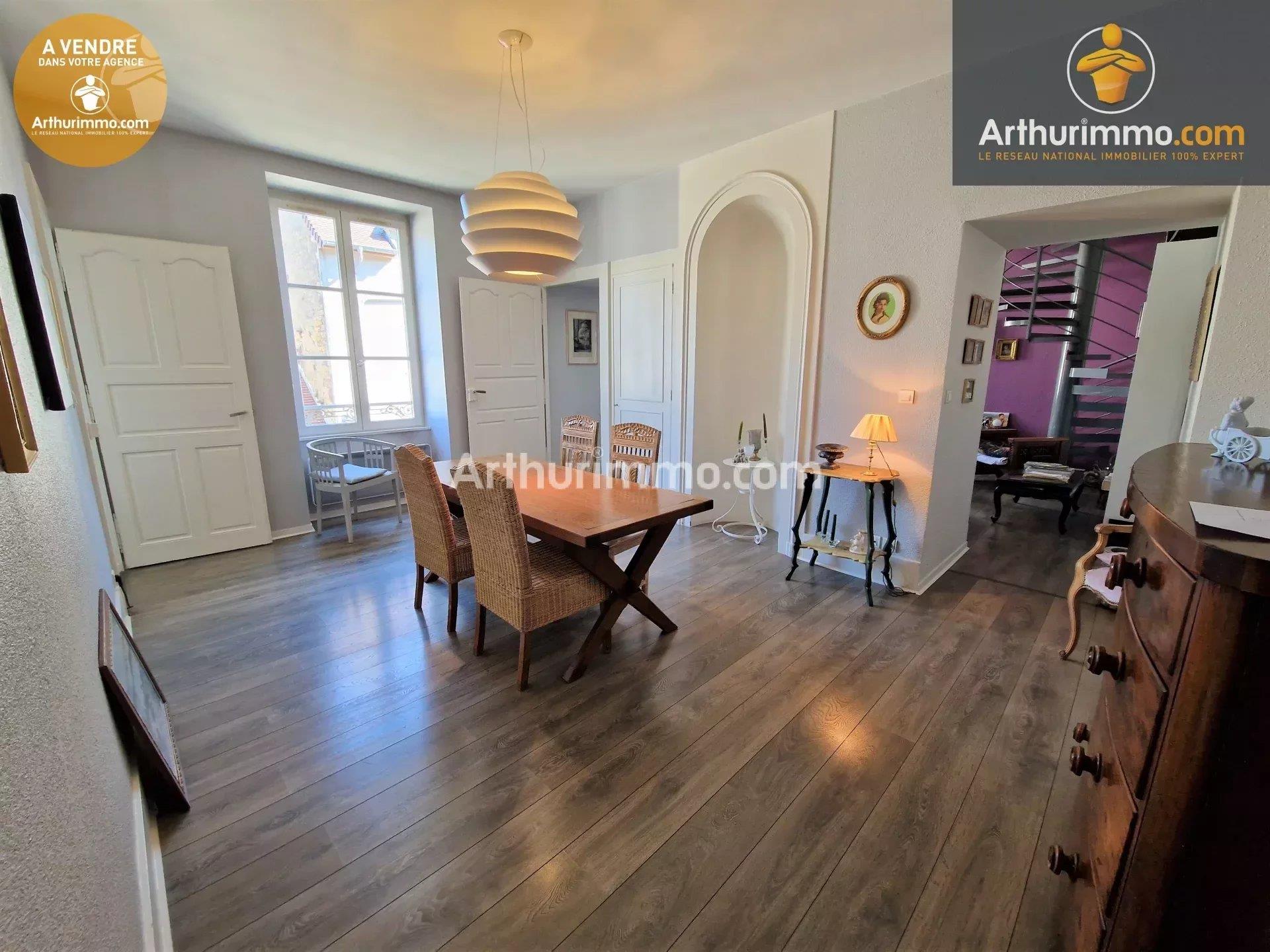 Appartement à vendre, 90m², Lons-le-Saunier