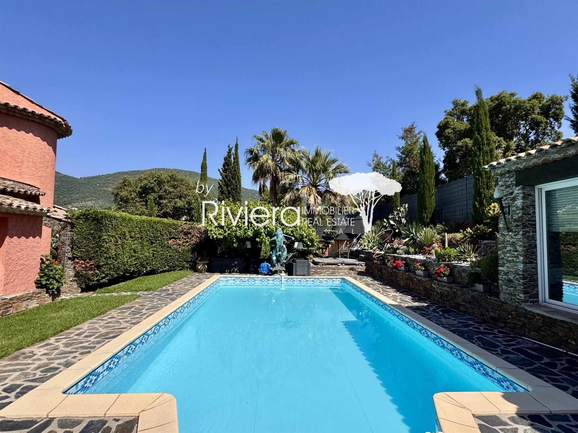 Maison à vendre, 250m², Cavalaire-sur-Mer