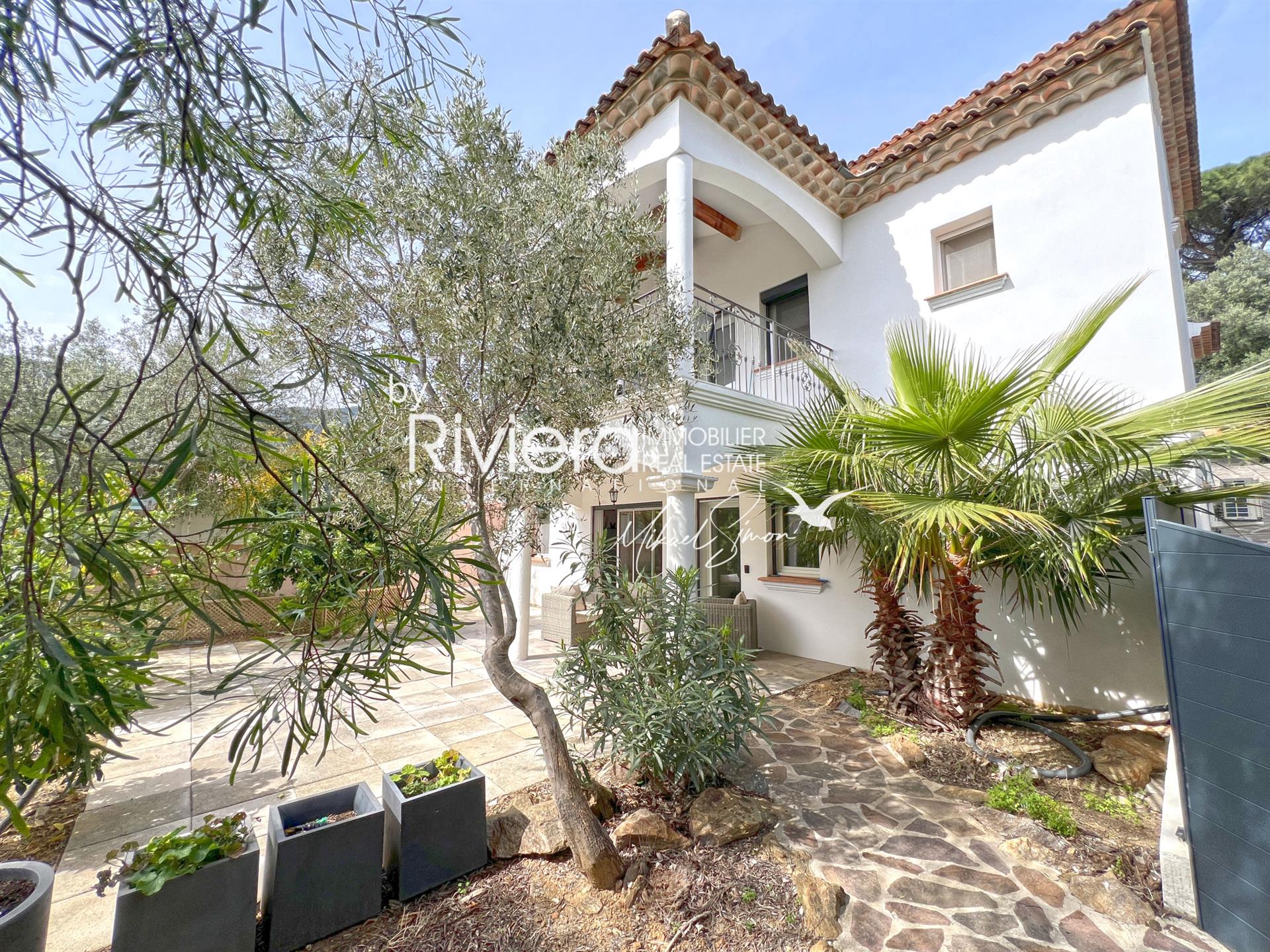 Maison à vendre, 184m², Cavalaire-sur-Mer