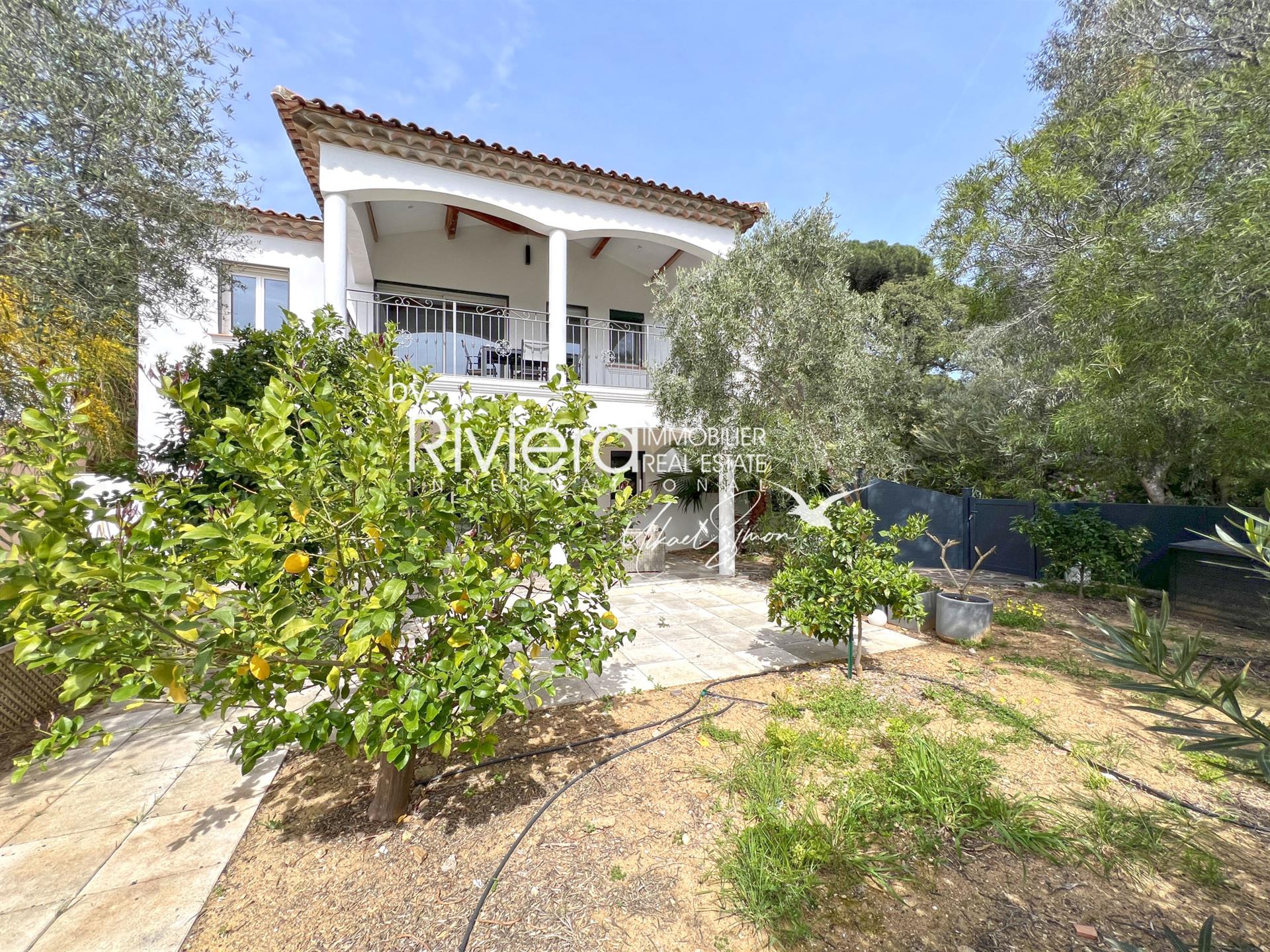 Maison à vendre, 184m², Cavalaire-sur-Mer