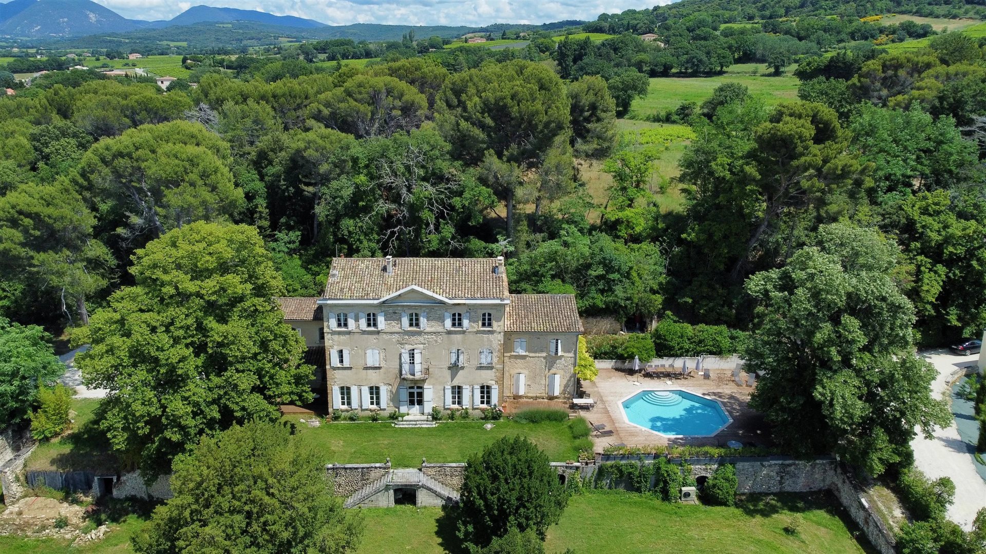 Maison à vendre, 626m², Suze-la-Rousse