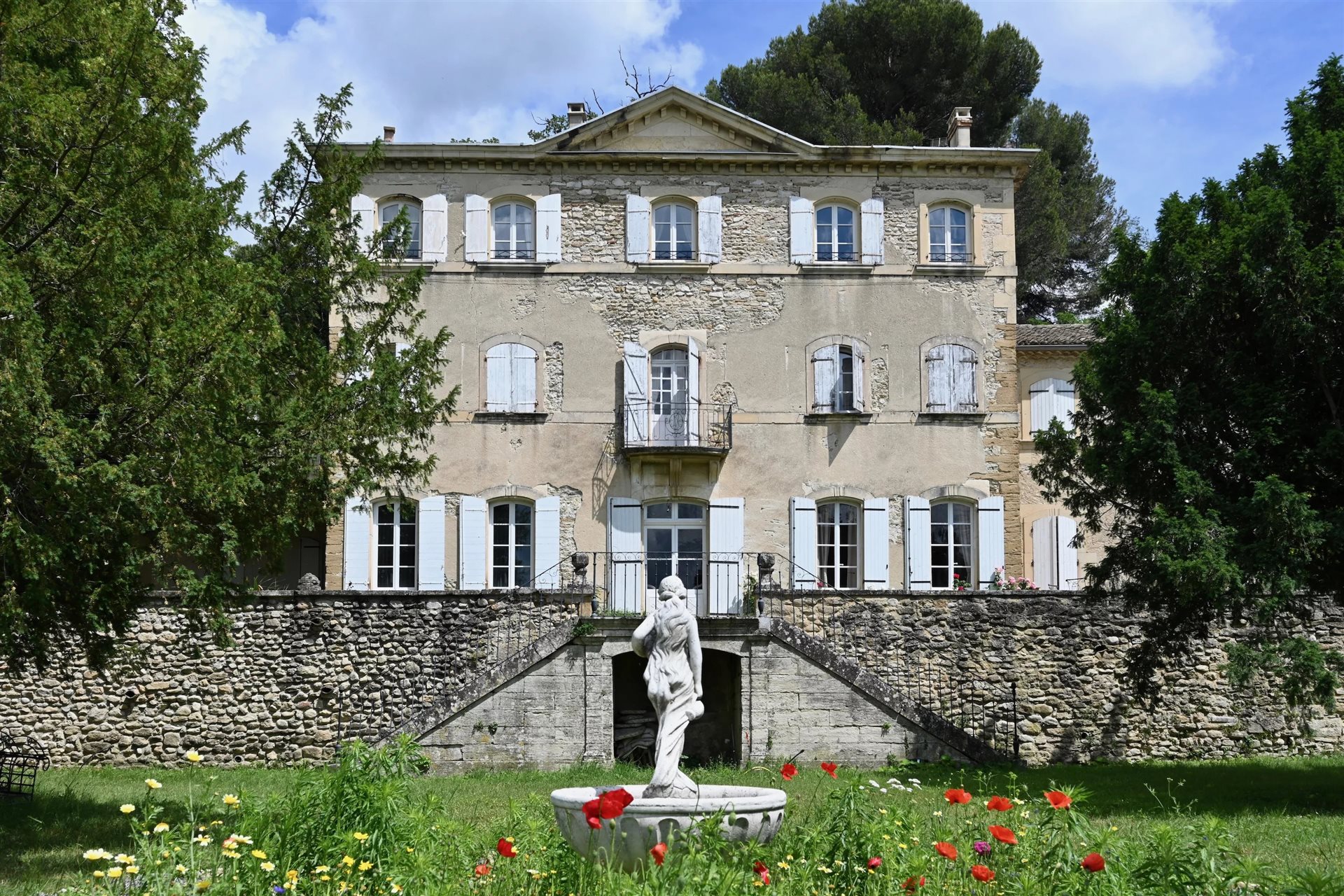 Maison à vendre, 626m², Suze-la-Rousse