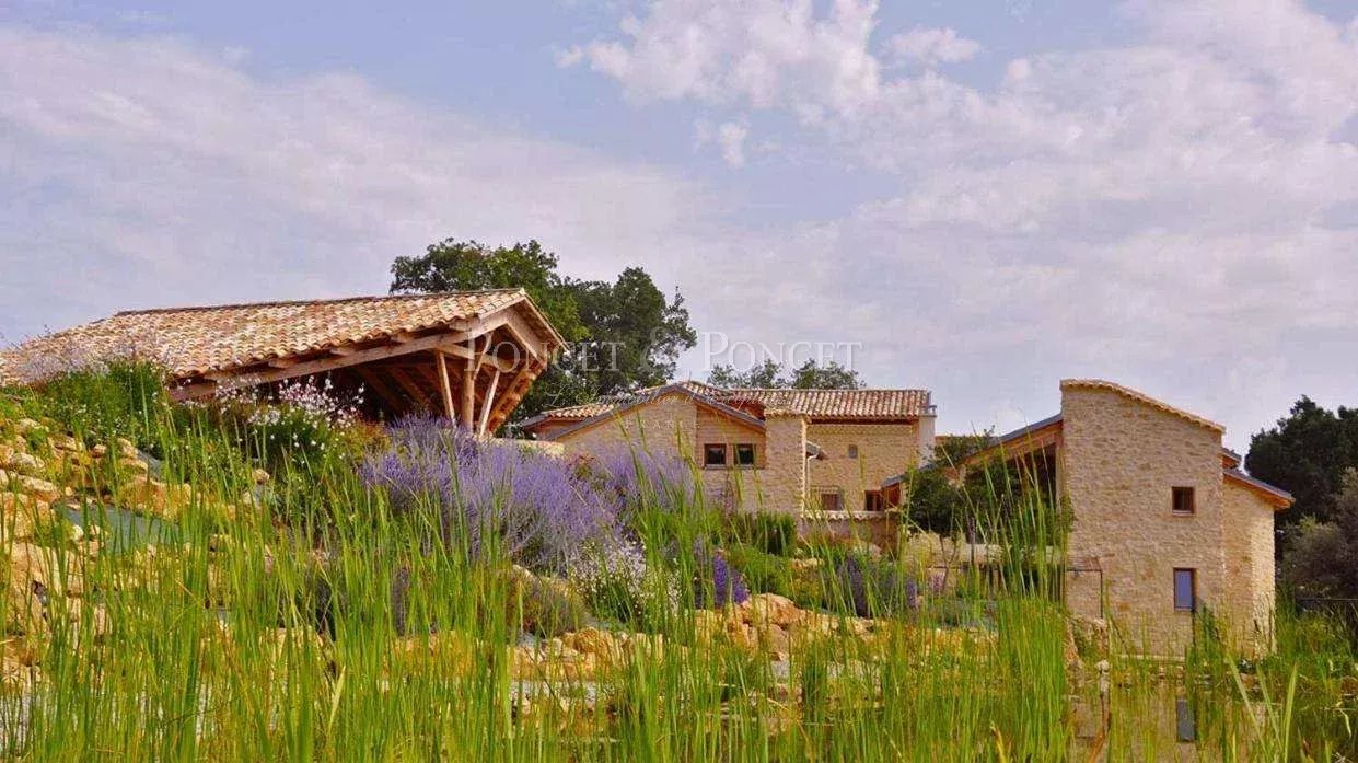 Maison à vendre, 710m², Sabran
