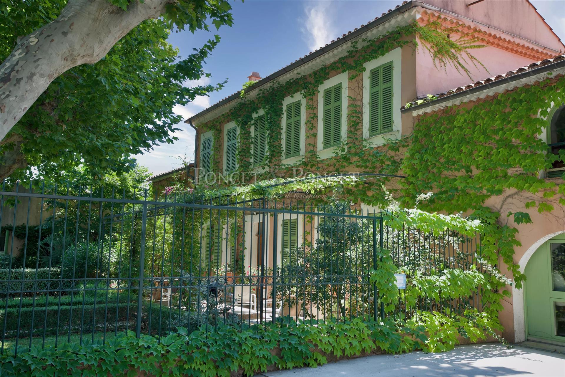 Maison à vendre, 744m², Hyères