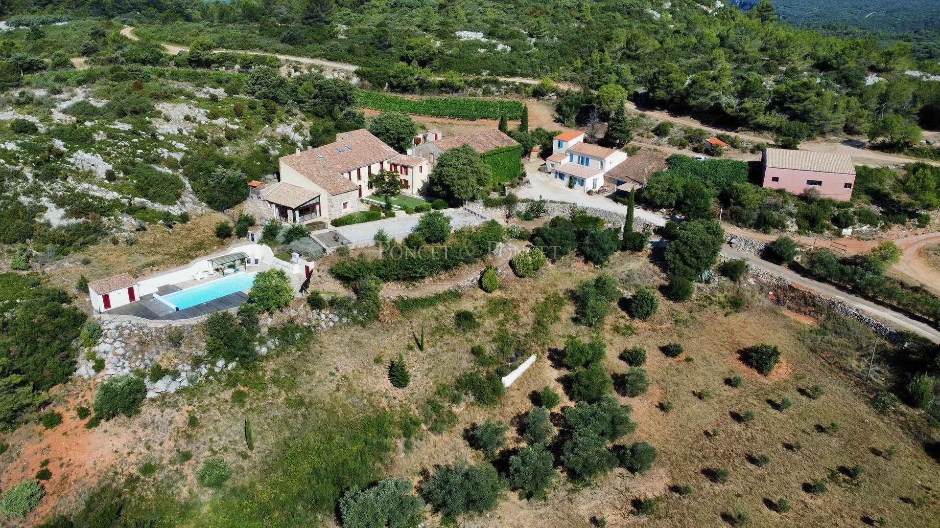 Maison à vendre, 480m², Saint-Chinian