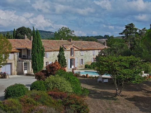 Maison 18 pièces 567 m² · à Carcassonne · 567 m² · 1 895 000 €