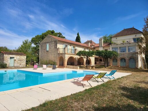 Maison 12 pièces 280 m² · à Cahors · 280 m² · 995 000 €