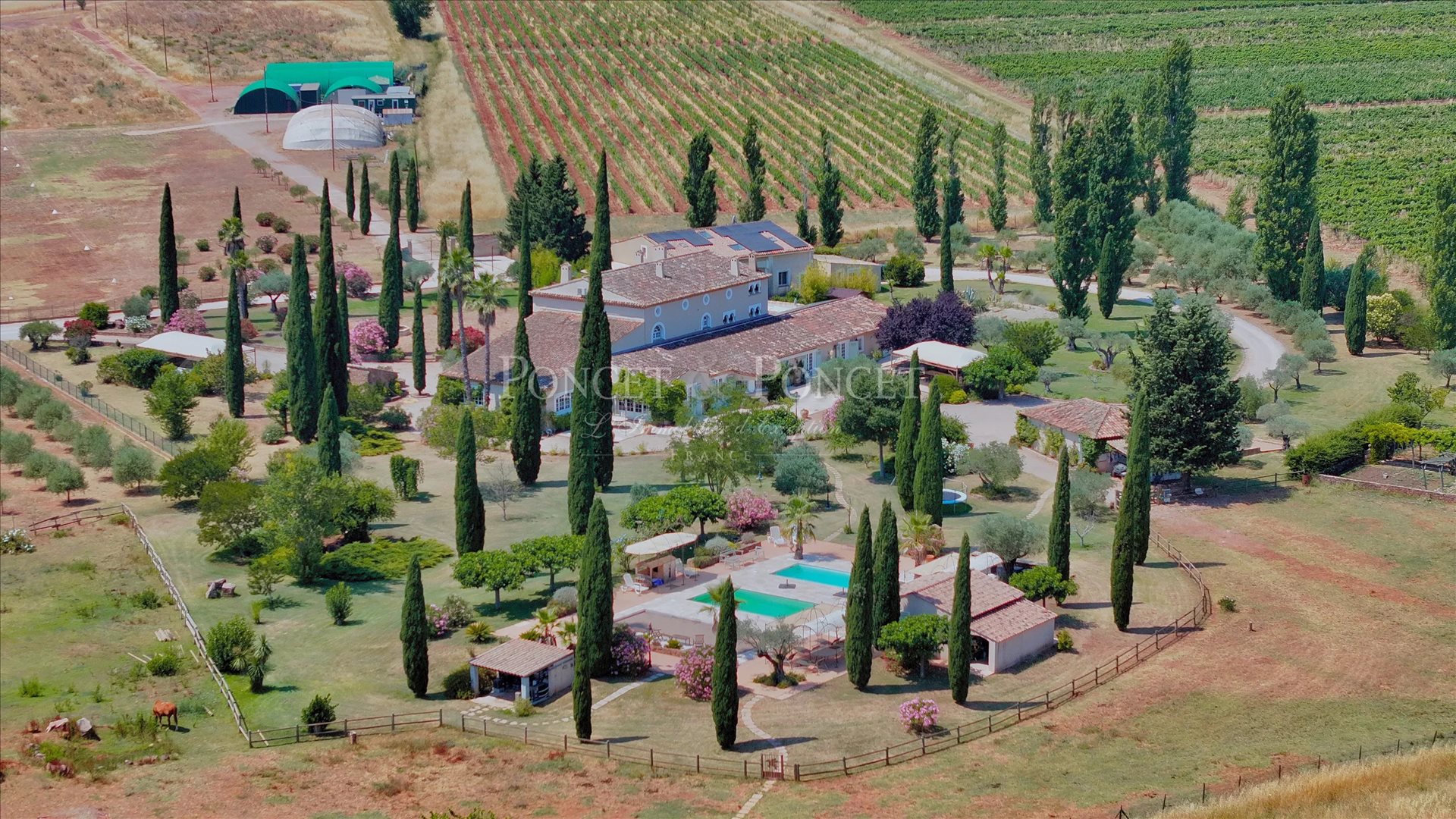 Maison à vendre, 997m², Brignoles