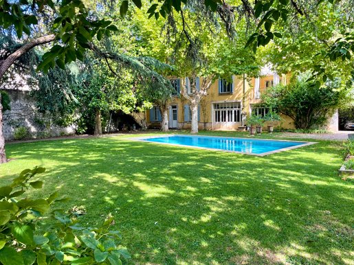 Maison 460 m² · à Valence · 460 m² · 1 550 000 €