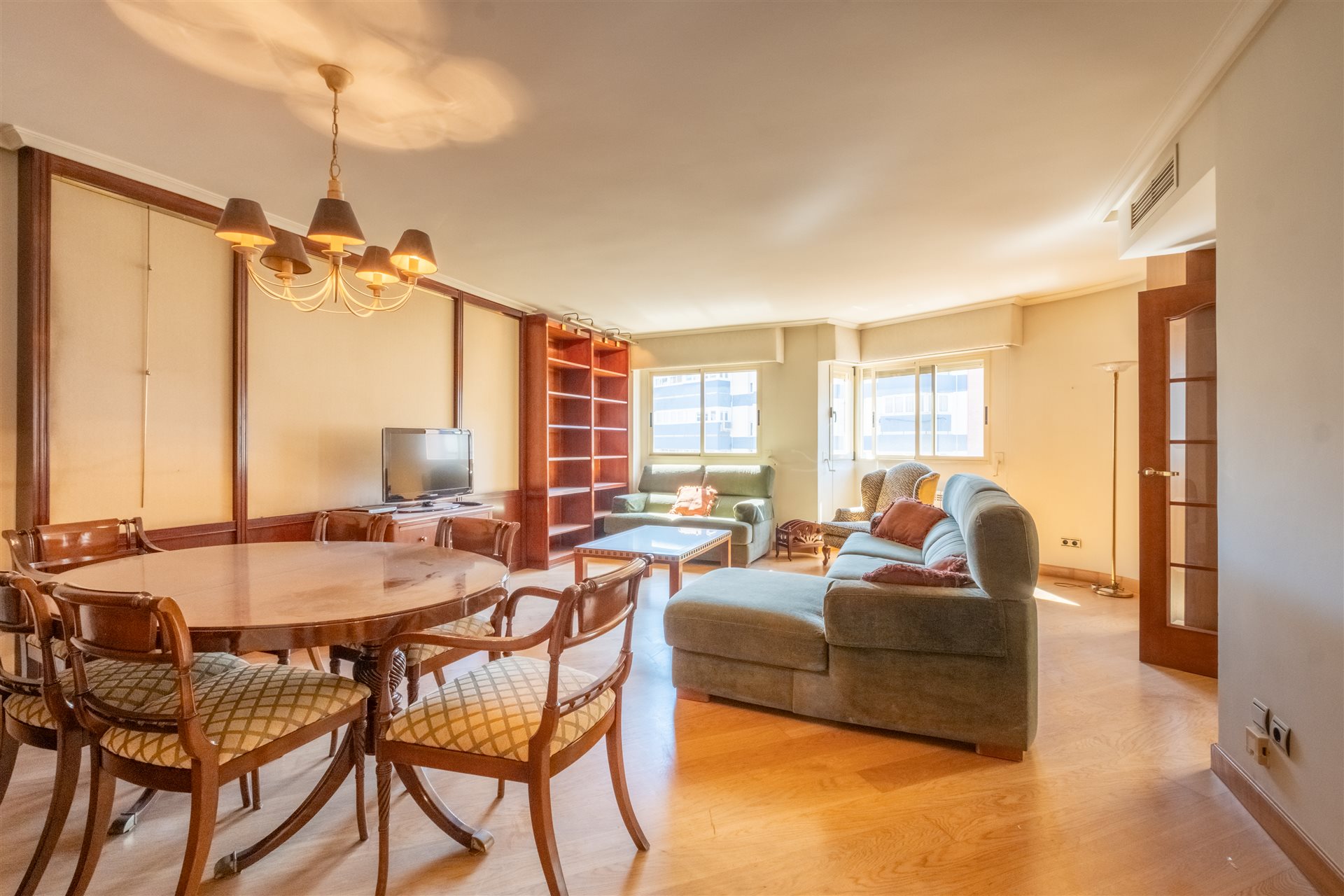 Piso en venta en Avenida Maisonnave, Alicante 