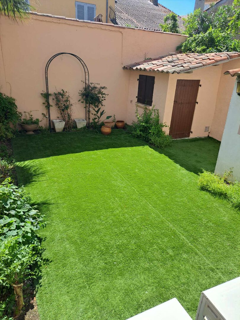 Appartement à louer, 85m², Cogolin