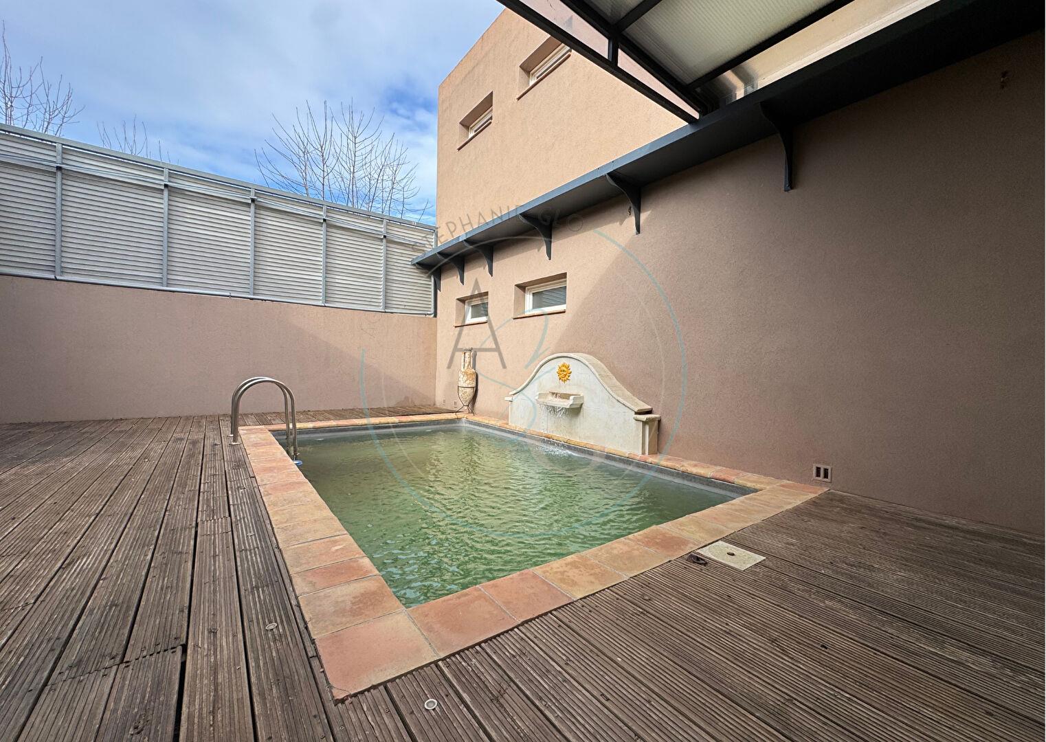 Maison à vendre, 284m², Cogolin