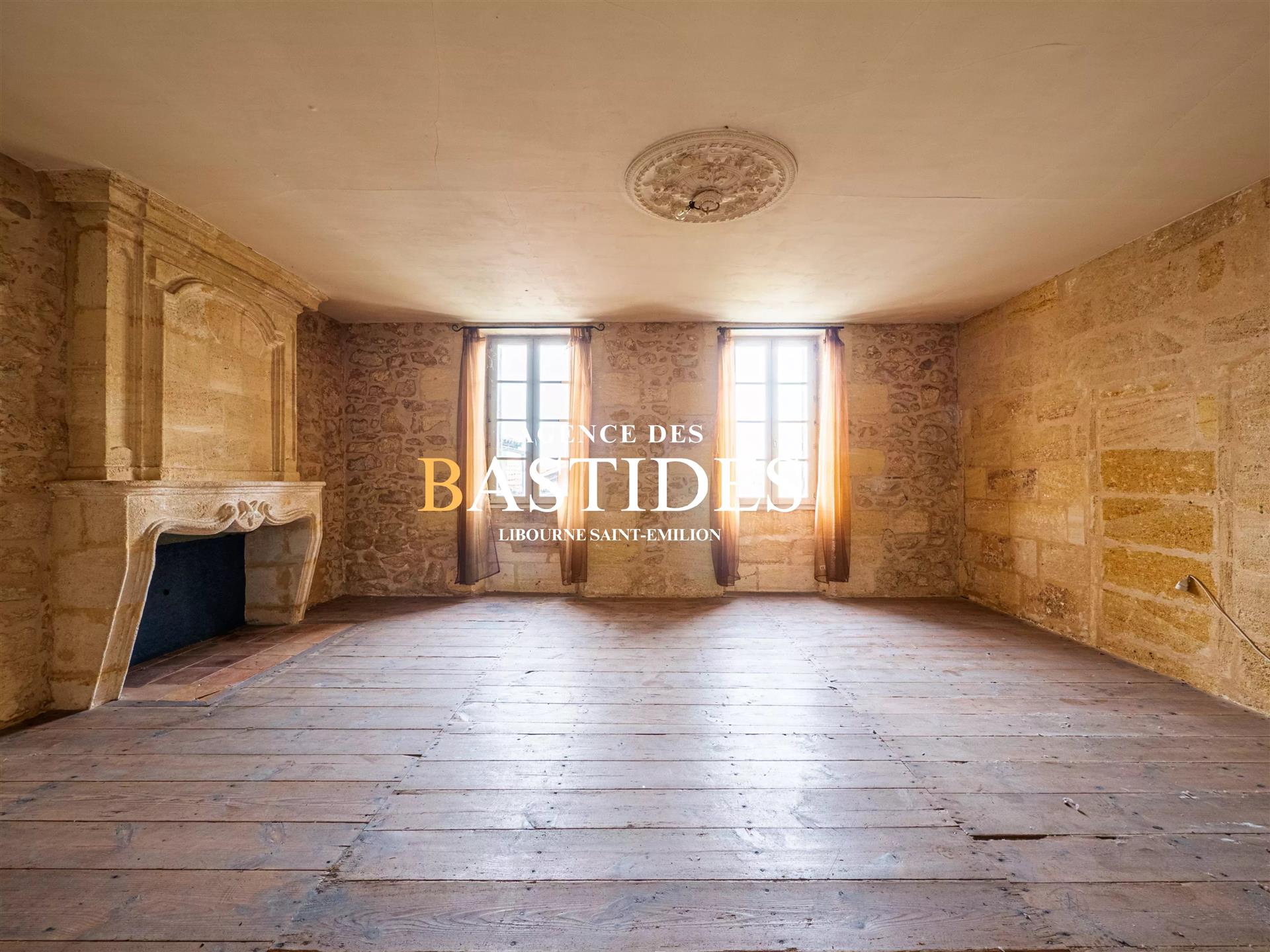 Maison à vendre, 180m², Saint-Genès-de-Castillon