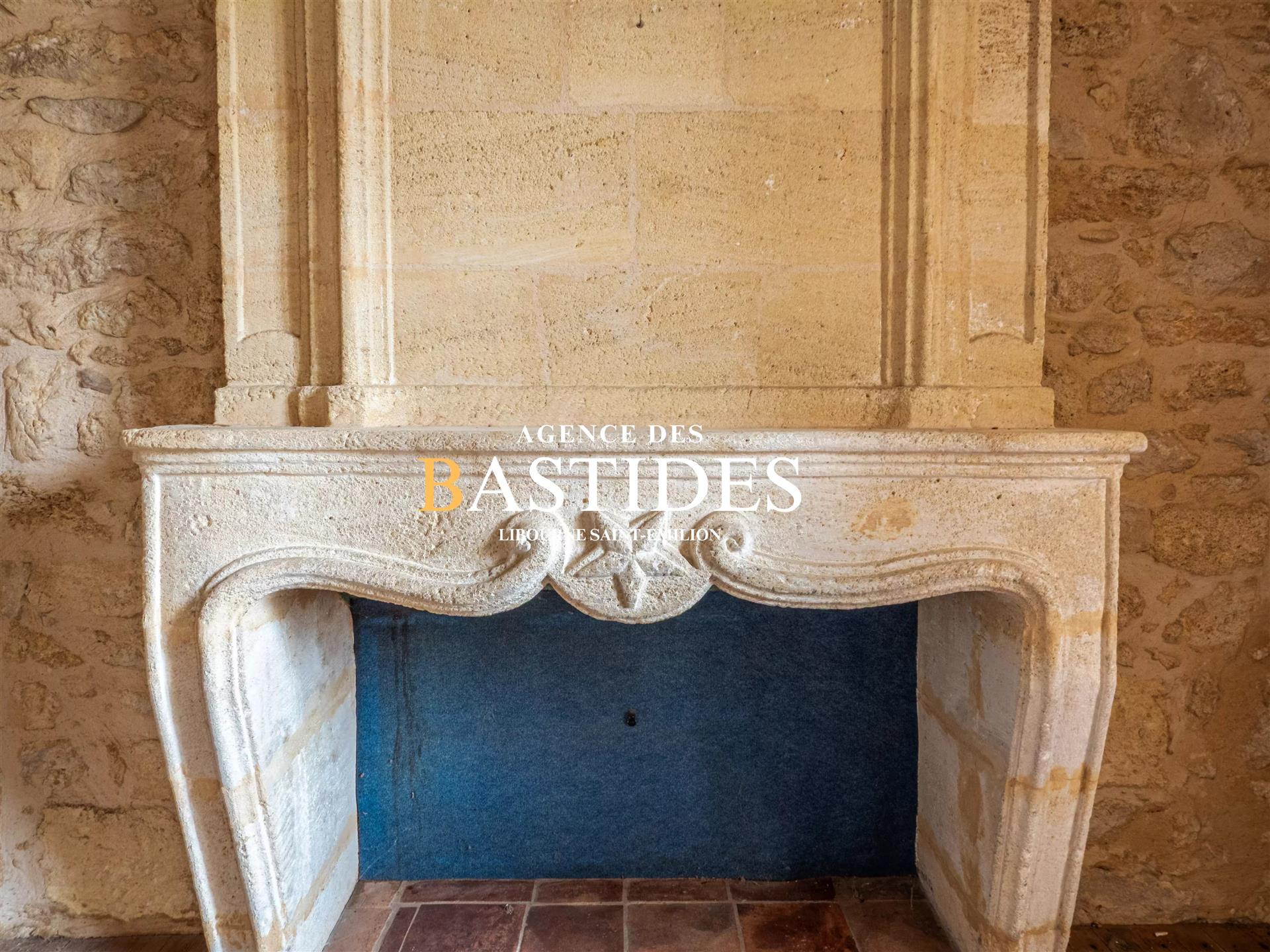 Maison à vendre, 180m², Saint-Genès-de-Castillon