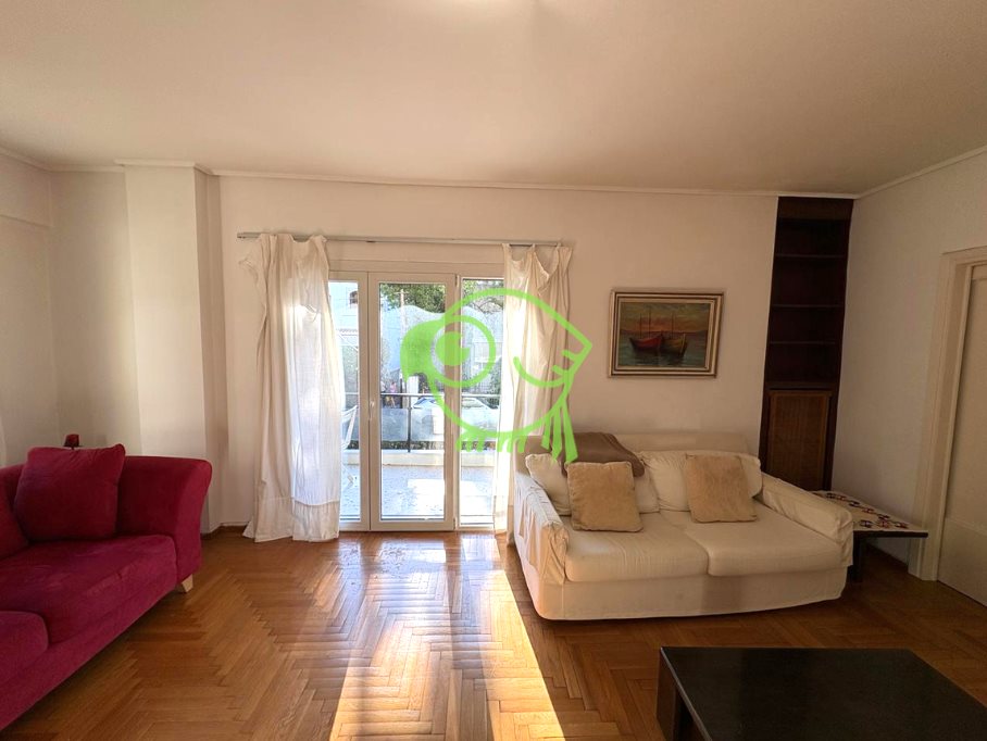 Appartement de 105 m² – 1er étage à vendre, à proximité du centre de Kifissia.